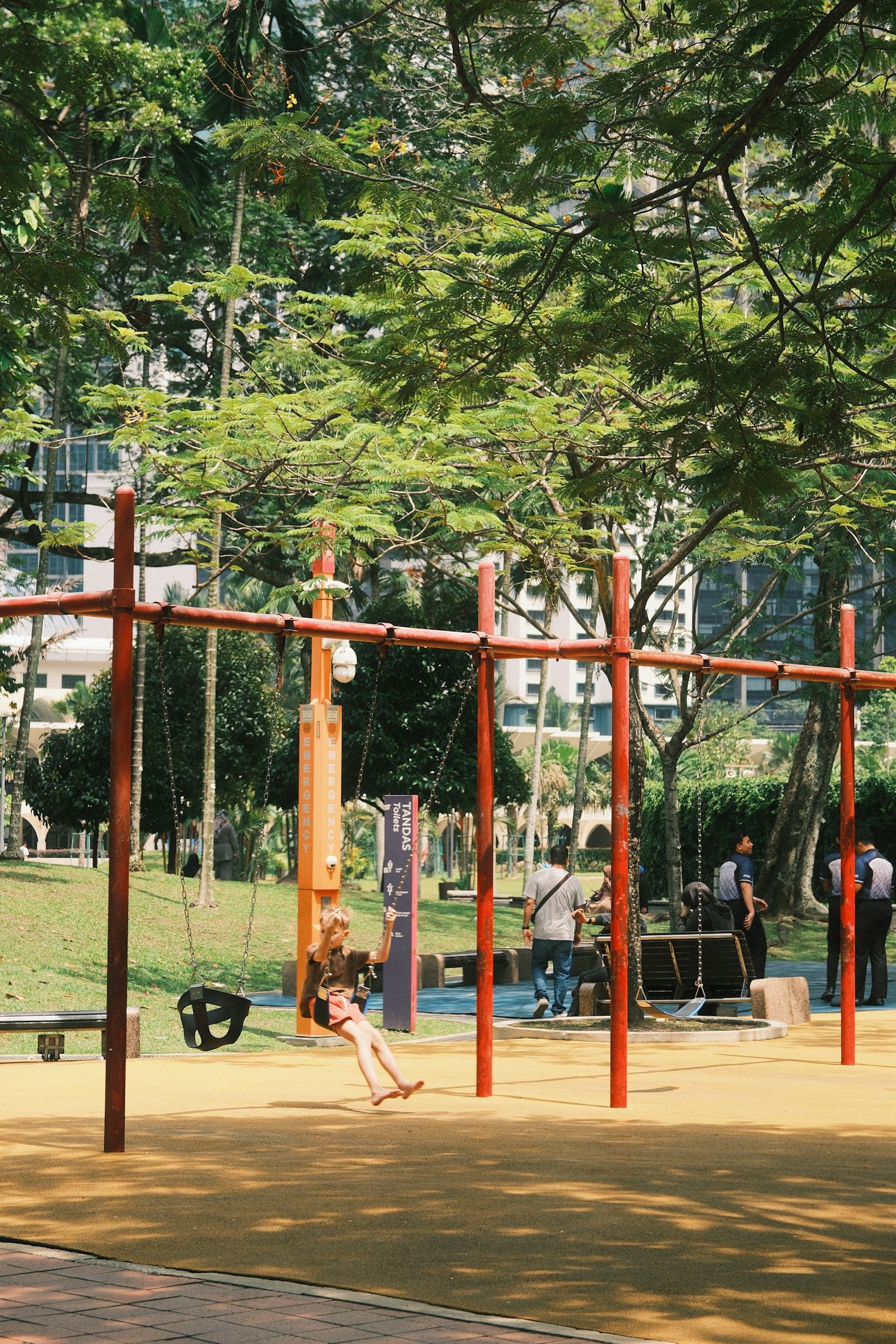 Weekend Activities to Spark Family Creativity